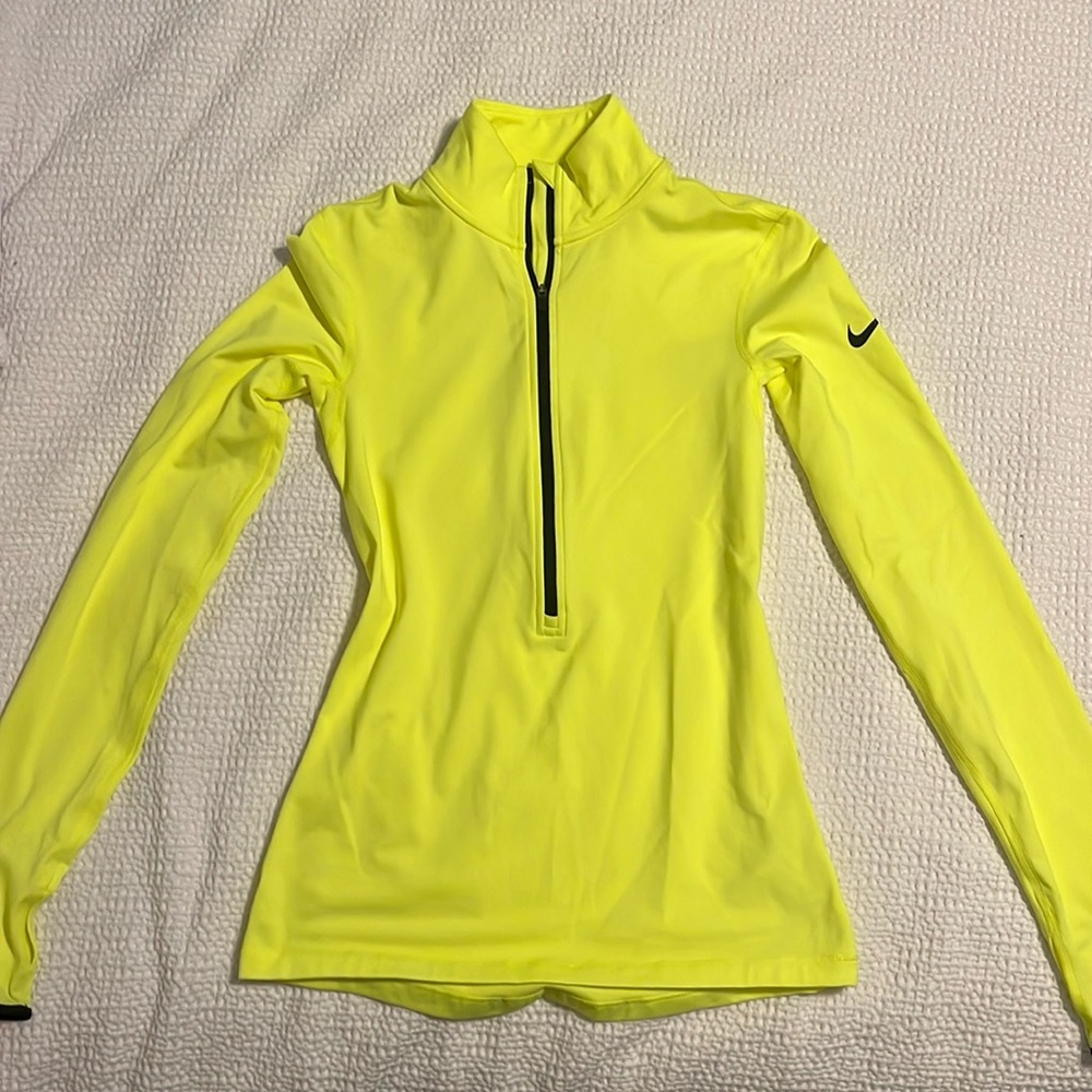 Women’s Nike Small Quarter Zip